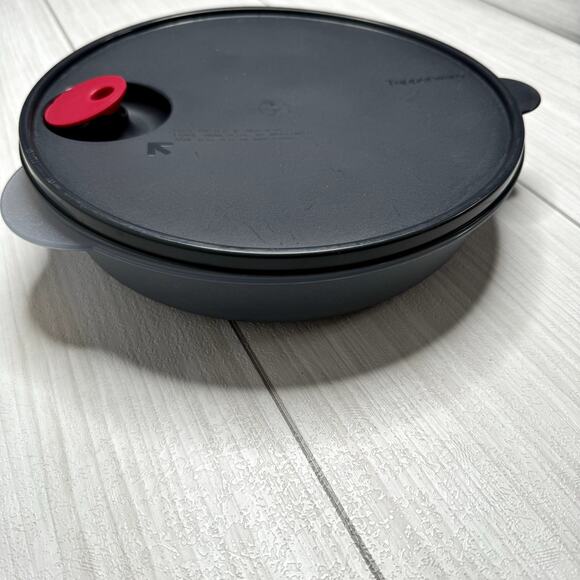 Tupperware Microwave Divided Dish Steamer Vent Lid Gray Black Container - Picture 1 of 8